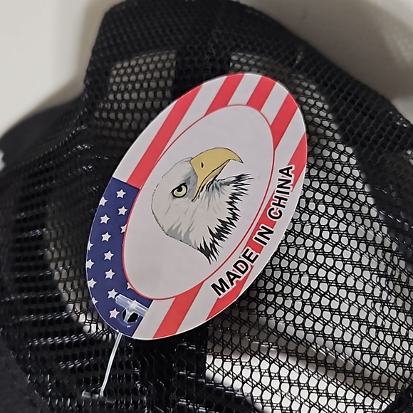 2nd Amendment Trucker Cap - Picture 3 of 5